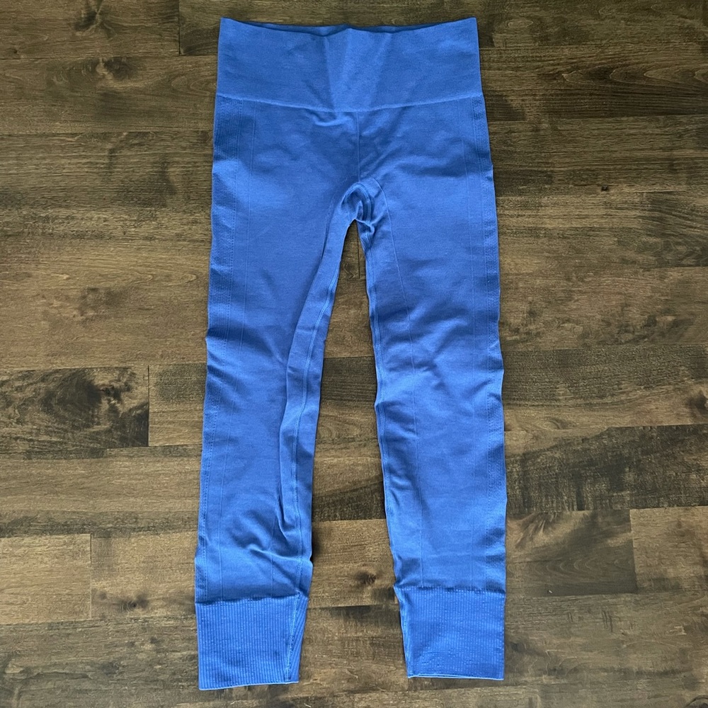 Lululemon bright blue leggings